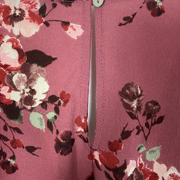 NWT Jun & Ivy Rose Floral Blouse LS Sz S - Picture 5 of 9